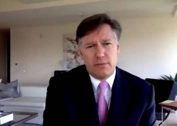 AMLO ha adoptado una actitud pasiva frente a los cárteles: Christopher Landau - El Sol de México