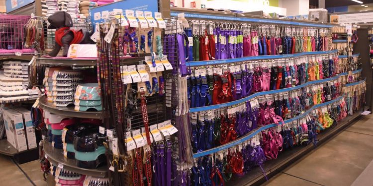 Acciones de Petco llegan a la BMV y BIVA - El Sol de México