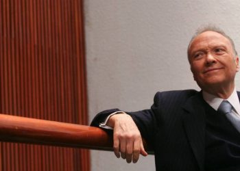 Aprueban que Gertz Manero circule todos los días en su automóvil - El Sol de México