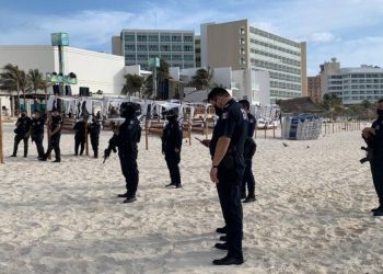 Autoridades recuperan zona en playa de Cancún tomada por la fuerza por particulares - El Sol de México