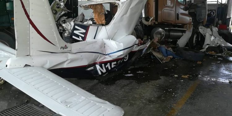 Avioneta se desploma en Aeropuerto de NL; se habla de al menos seis muertos - El Sol de México