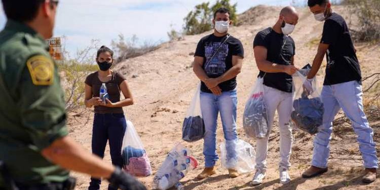 Biden pide invertir 861 millones en Centroamérica para frenar migración ilegal - El Sol de México