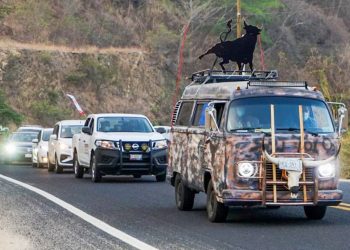 Caravana liderada por Félix Salgado parte rumbo a CDMX - El Sol de México