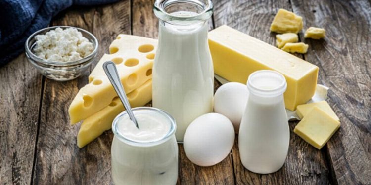 Diputados acuerdan que será delito la publicidad falsa de productos lácteos - El Sol de México