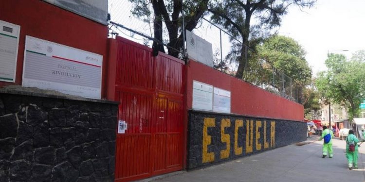 Estudiantes sufrirán rezago de 1.8 años por cierre de escuelas - El Sol de México