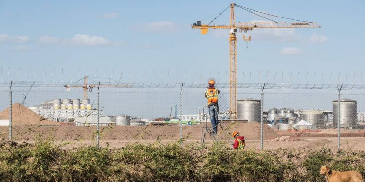 Fuga de capitales supera 239 mil mdp a un año de la pandemia