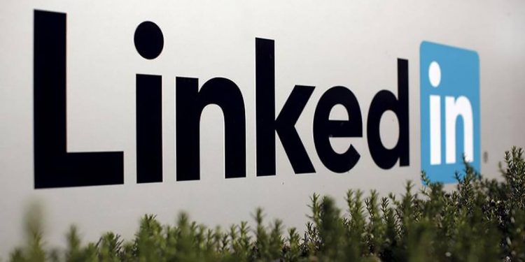 Linkedin agrega nuevos títulos de trabajo para mamás y papás de tiempo completo - El Sol de México