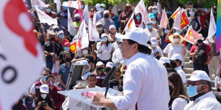 Mario Delgado arropa en Chihuahua a exsúper delegado en su arranque de campaña
