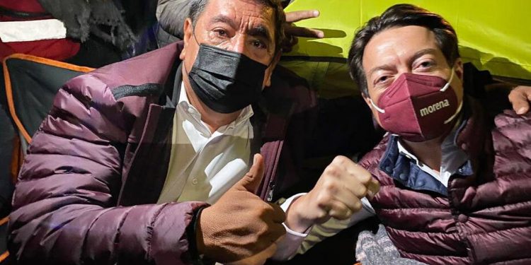 Mario Delgado se une a bloqueo del INE en apoyo a Salgado Macedonio - El Sol de México