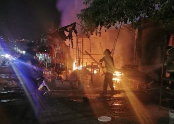 Noche violenta en Acapulco deja 17 negocios incendiados - El Sol de México