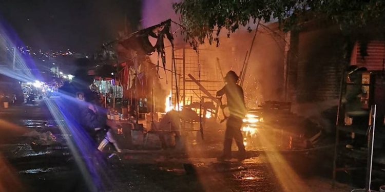 Noche violenta en Acapulco deja 17 negocios incendiados - El Sol de México