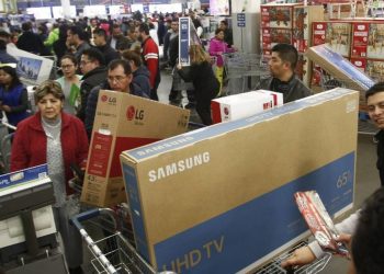 Pide Profeco no revisar tickets de compra al salir de las tiendas - El Sol de México