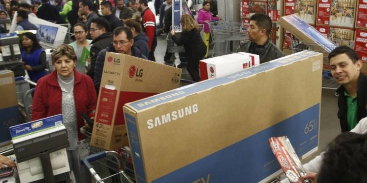 Pide Profeco no revisar tickets de compra al salir de las tiendas - El Sol de México