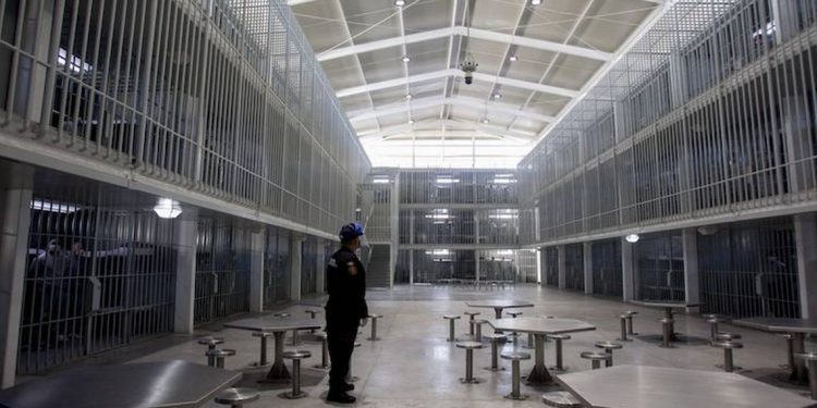 Piden que personas encarceladas puedan votar - El Sol de México