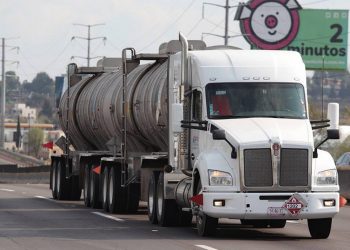 Reforma a hidrocarburos pasa al pleno de los diputados - El Sol de México