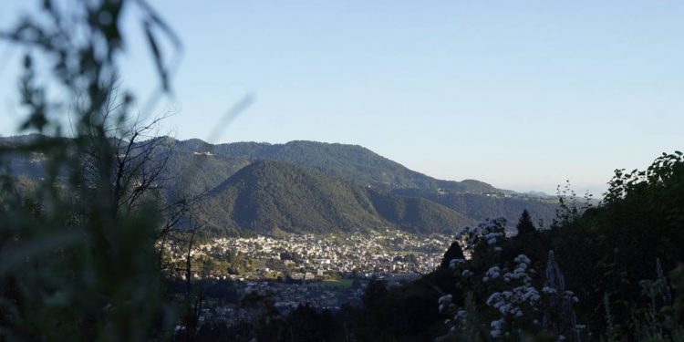 Revisarán espacio aéreo del valle de México tras denuncias de vecinos de Huixquilucan - El Sol de México