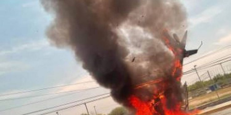 Se desploma helicóptero cerca del Aeropuerto del Norte, en Nuevo León - El Sol de México