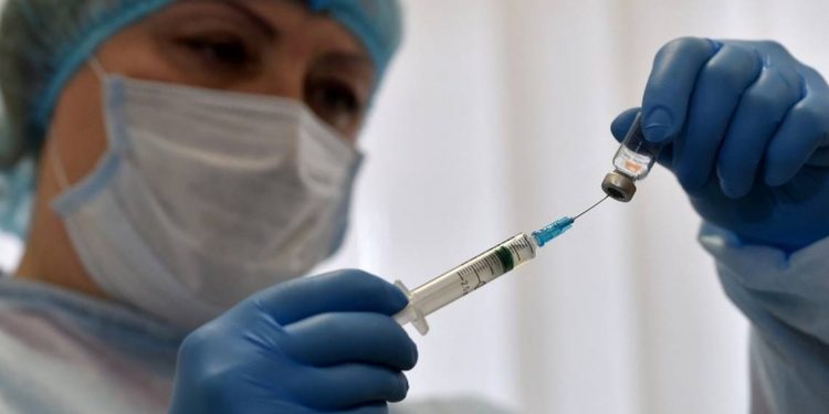 Ssa reporta 15 mil 778 posibles reacciones adversas a vacunas anticovid - El Sol de México