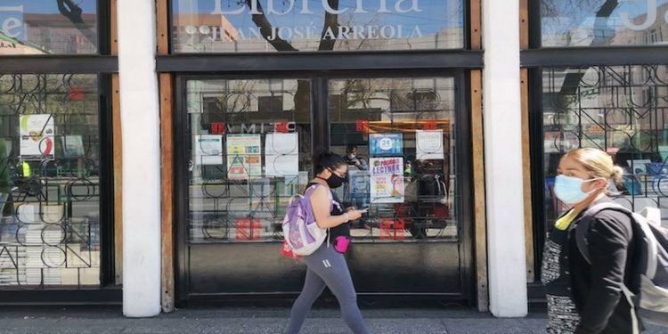 Venta de libros en México cae 56.3% con el cierre de librerías: Caniem - El Sol de México