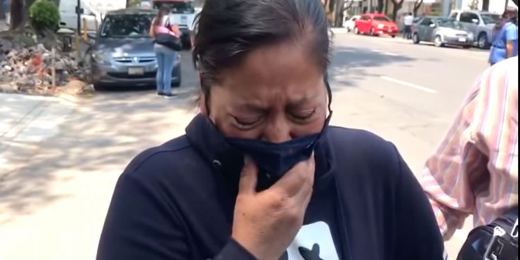 Doña Bernarda vive tragedia por Línea 12