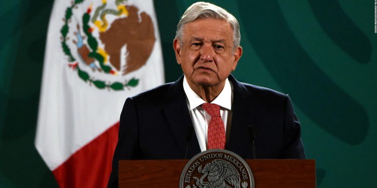 Zambrano critica a AMLO por declaraciones sobre crimen