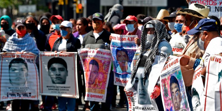 ¿Hay un pacto de silencio sobre estudiantes de Ayotzinapa?