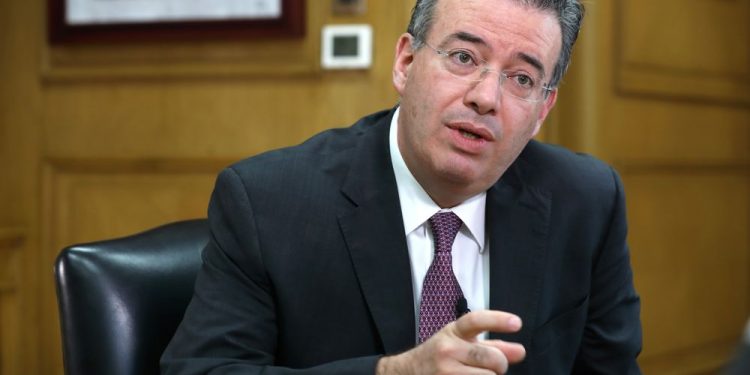 Mexico Taps Diaz De Leon to Replace Carstens at Central Bank - Bloomberg