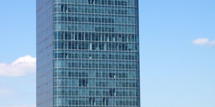 File:Uptown Munich 1.jpg - Wikimedia Commons