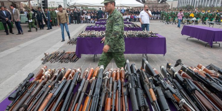 México demanda a once fabricantes de armas con sede en EE.UU. por flujo de armas al país