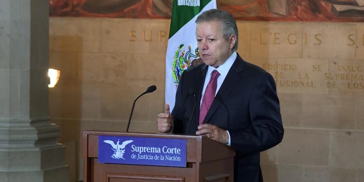¿Por qué Arturo Zaldívar desistió de extender su mandato?