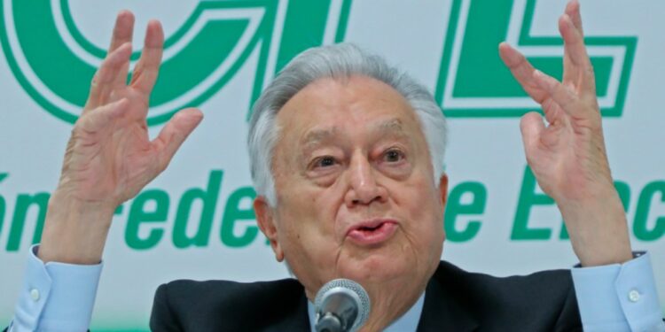CCE rechaza acusaciones de Manuel Bartlett, director de CFE
