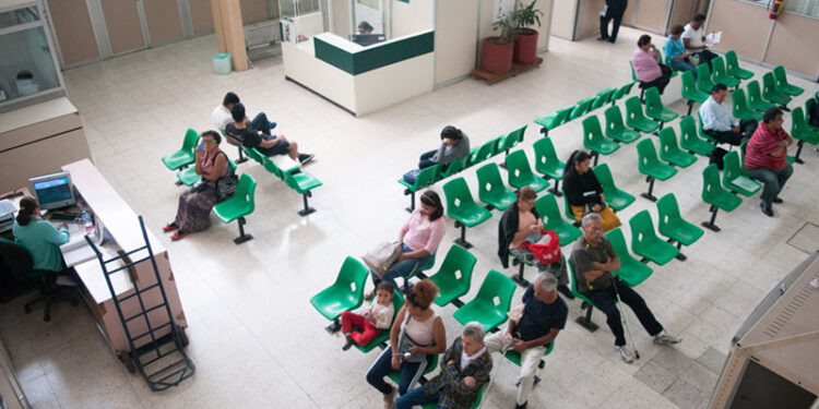 Millones de pesos, simulaciones, contratos del IMSS, una misma familia  beneficiada – NSS Oaxaca