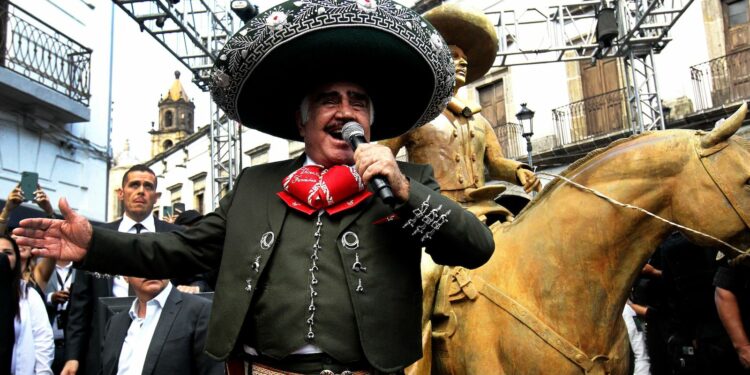 5 frases de Vicente Fernández para recordar su legado