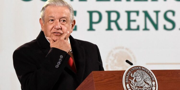 AMLO dice sentir orgullo tras ser criticado por Ted Cruz