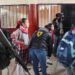 Operativo "Mochila Segura" en una escuela en Coahuila, después de que un niño le disparó a su maestra y a varios compañeros, en enero de 2020.