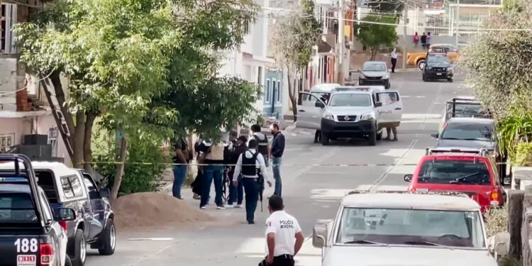 Investigan hallazgo de cadáveres "atados de pies y manos" en Zacatecas