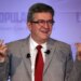 Jean-Luc Melenchon, líder de Francia Insumisa, este domingo en París al conocer los resultados parciales de las elecciones francesas.