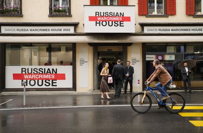 La Casa de los Crímenes de Guerra de Rusia en Davos.