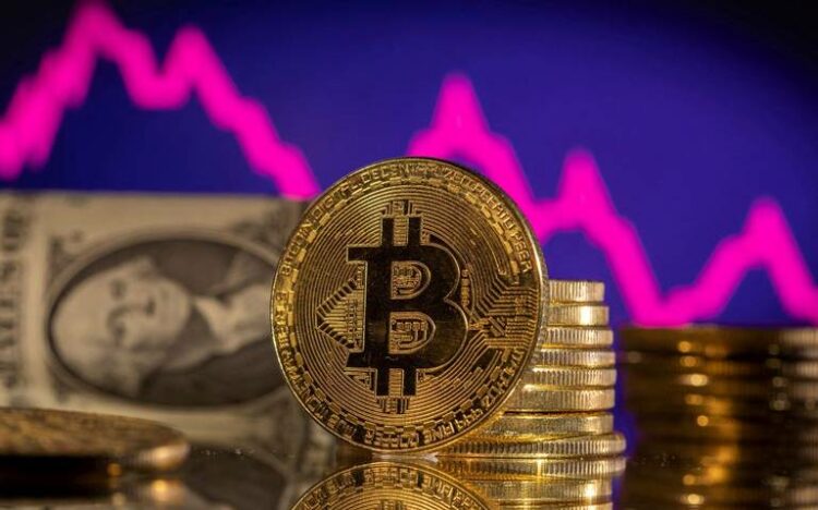 Criptomonedas pierden más en un año de avances