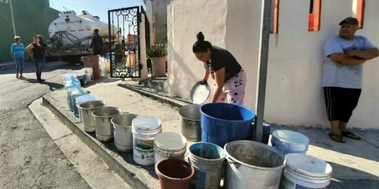 Malestar en municipio de Escobedo, Nuevo León por falta de agua