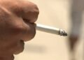 Mexicanos reaccionan a prohibición de fumar en el Zócalo
