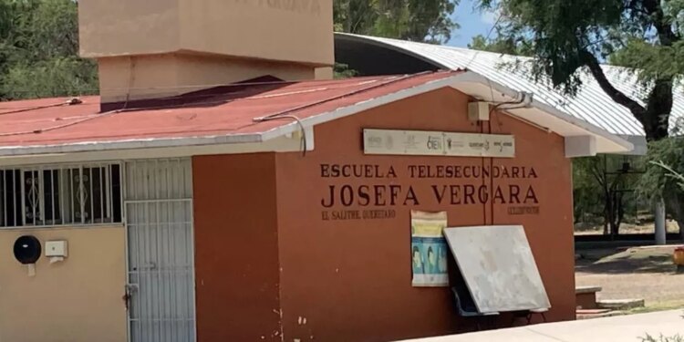 Quemaduras de tercer grado sufre niño de telesecundaria que sus compañeros le prendieron fuego