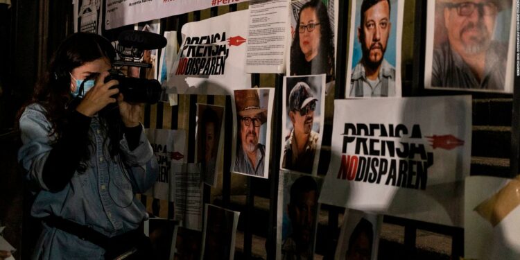 Agresiones contra la prensa en México suman 13 homicidios