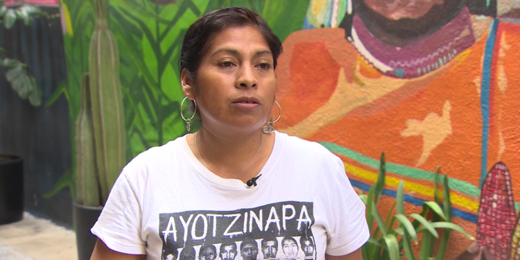 Madre de estudiante de Ayotzinapa relata cómo fue la audiencia de Murillo Karam