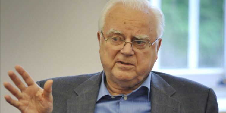 Muere Frank Drake, el hombre que buscaba extraterrestres | Ciencia