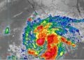 La tormenta Roslyn amenaza con fortalecerse a huracán, mientras se acerca a México