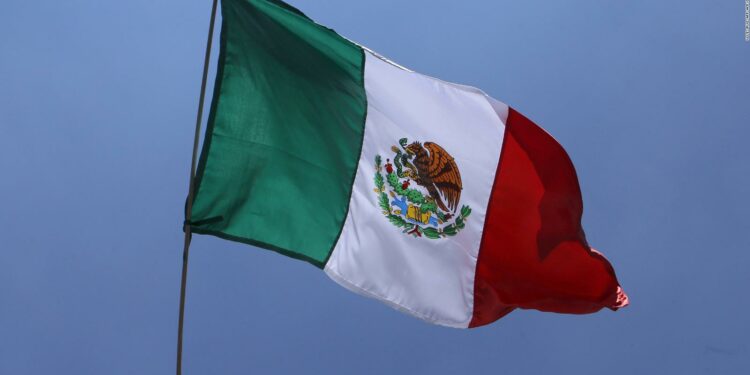 Avanza iniciativa para aumentar vacaciones de los trabajadores en México
