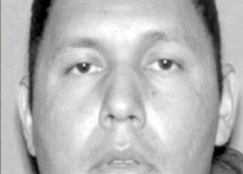 Identifican a asesino serial en Tijuana; le ponen precio a su cabeza