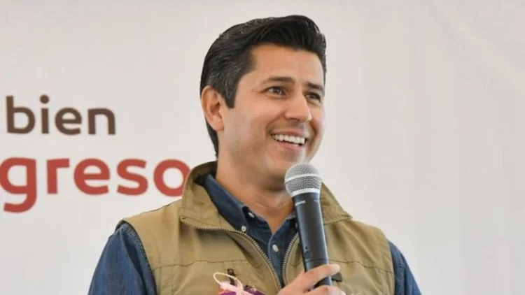 Julio César Chávez Padilla