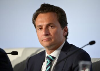 La Fiscalía y la defensa de Emilio Lozoya discutirán acuerdo de reparación y criterio de oportunidad para retirarle cargos